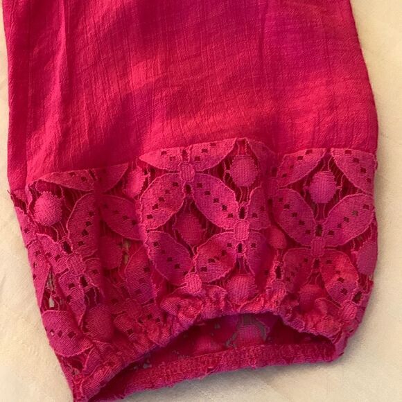 Fundamental Things NWT Oversized Blouse With Lace Inserts & 3/4 Sleeve. Size S. - Picture 4 of 9